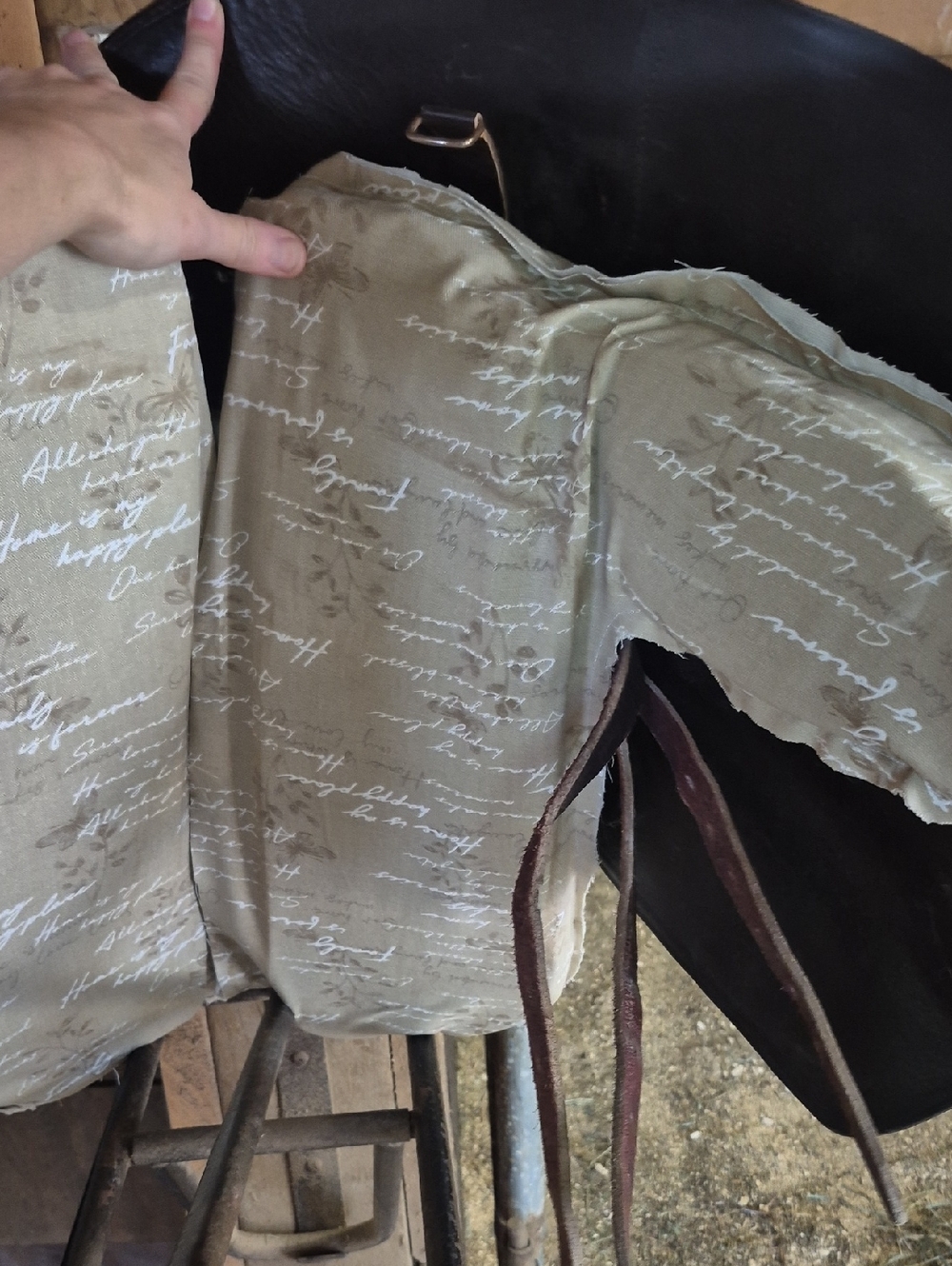 Side Saddle- DISPLAY ONLY - Picture 5 of 5